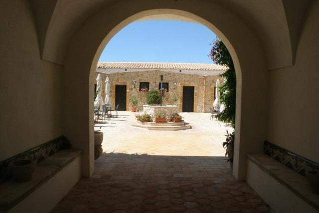 Don Giovanni Hotel Sambuca di Sicilia Exteriör bild