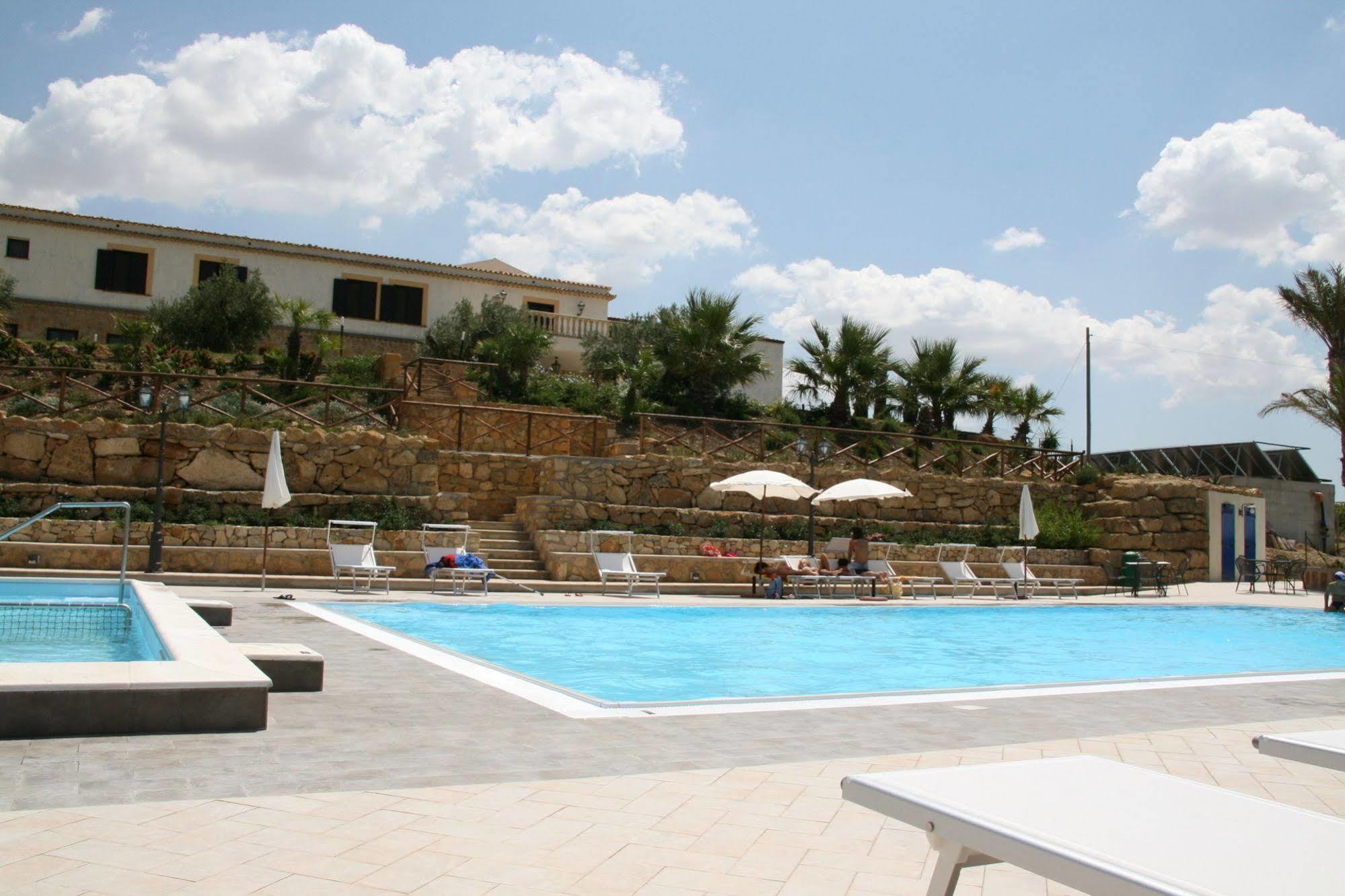 Don Giovanni Hotel Sambuca di Sicilia Exteriör bild