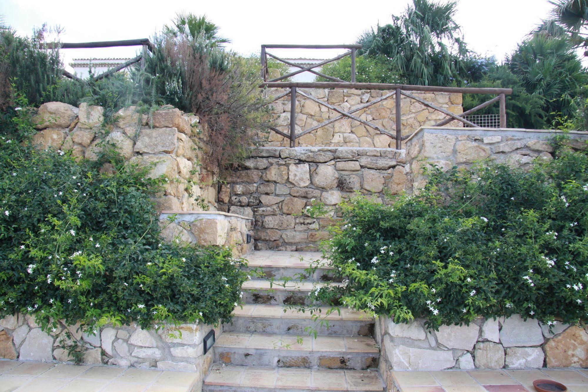 Don Giovanni Hotel Sambuca di Sicilia Exteriör bild